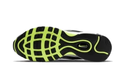 Nike Air Max 97 UNDEFEATED Black Volt - DC4830-001 -Nike Verkäufe 2023 air max 97 undefeated black volt 590104 2000x 864bd8aa ea8a 463c b6be 1dc5027cc02c 2048x2048